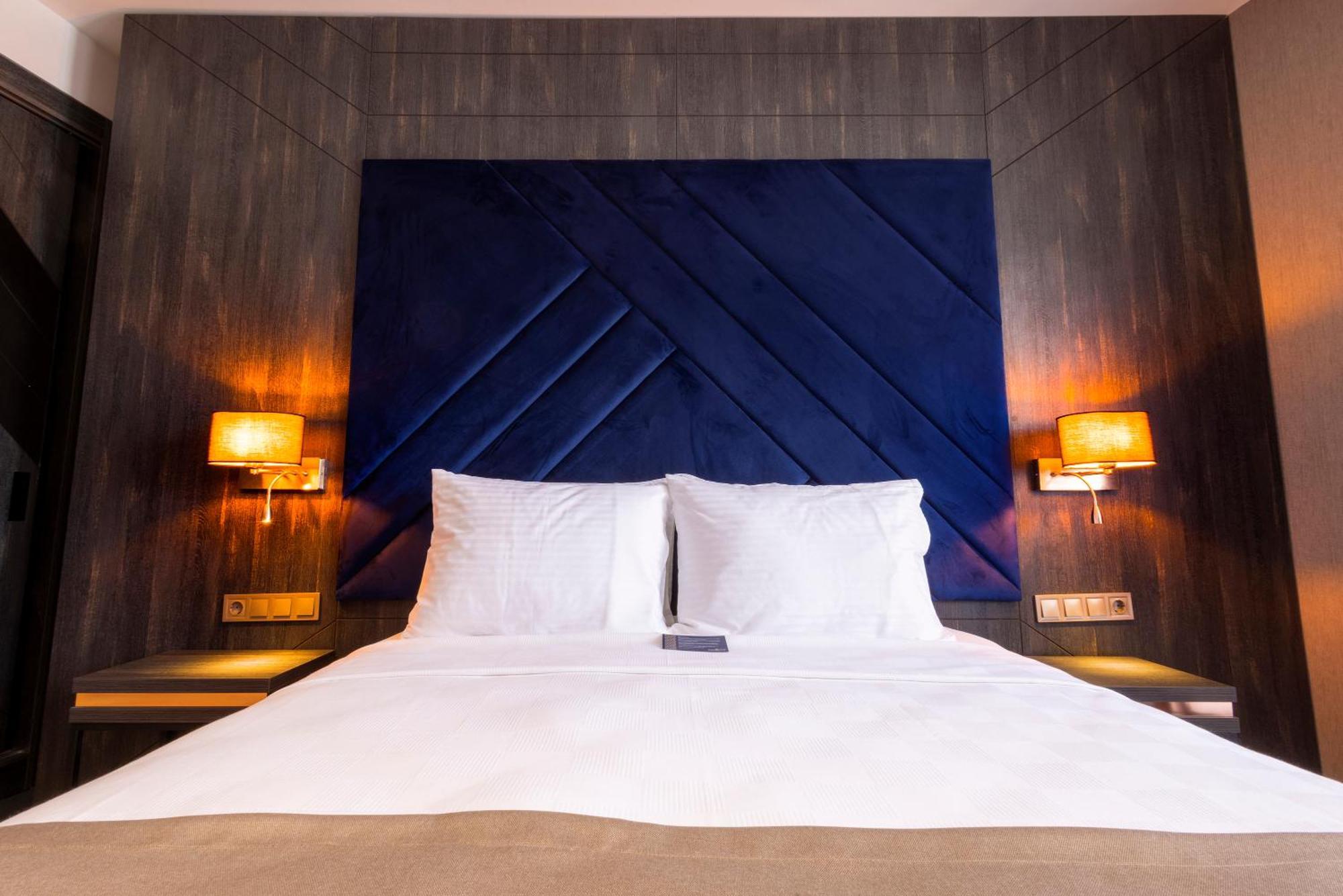 Westdoor Hotel أديرني المظهر الخارجي الصورة