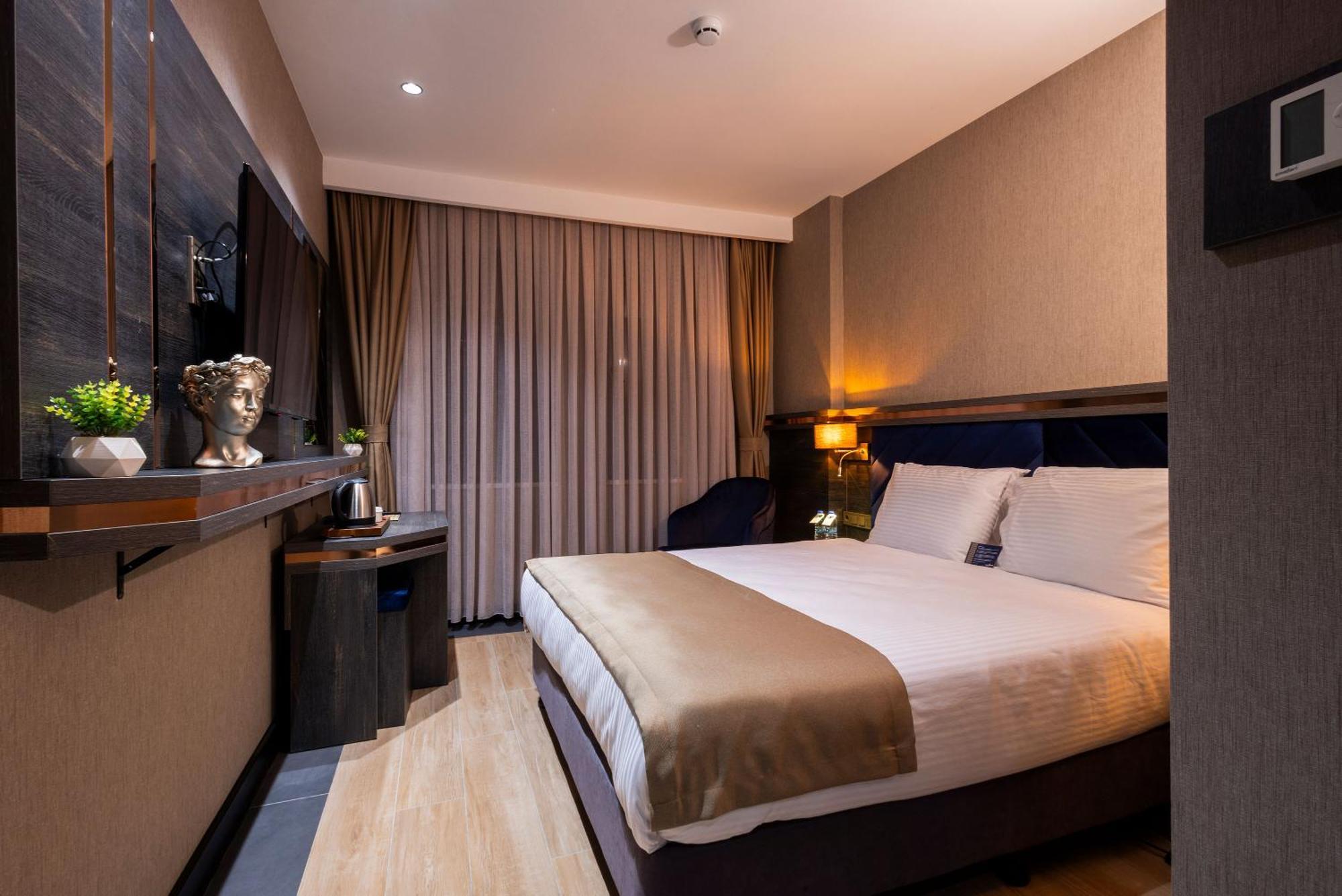 Westdoor Hotel أديرني المظهر الخارجي الصورة