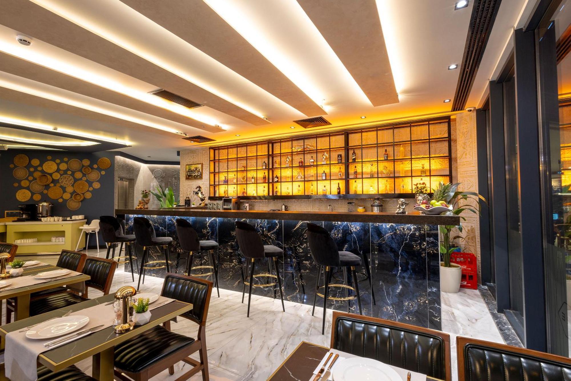 Westdoor Hotel أديرني المظهر الخارجي الصورة