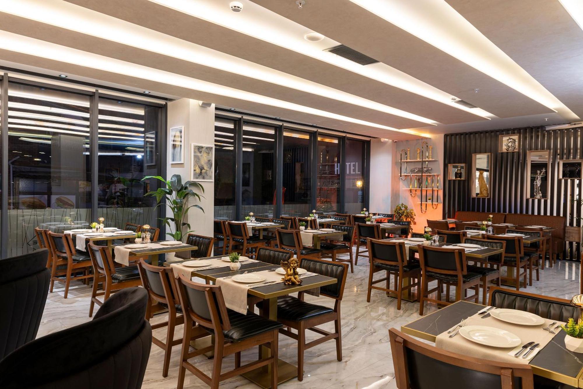 Westdoor Hotel أديرني المظهر الخارجي الصورة