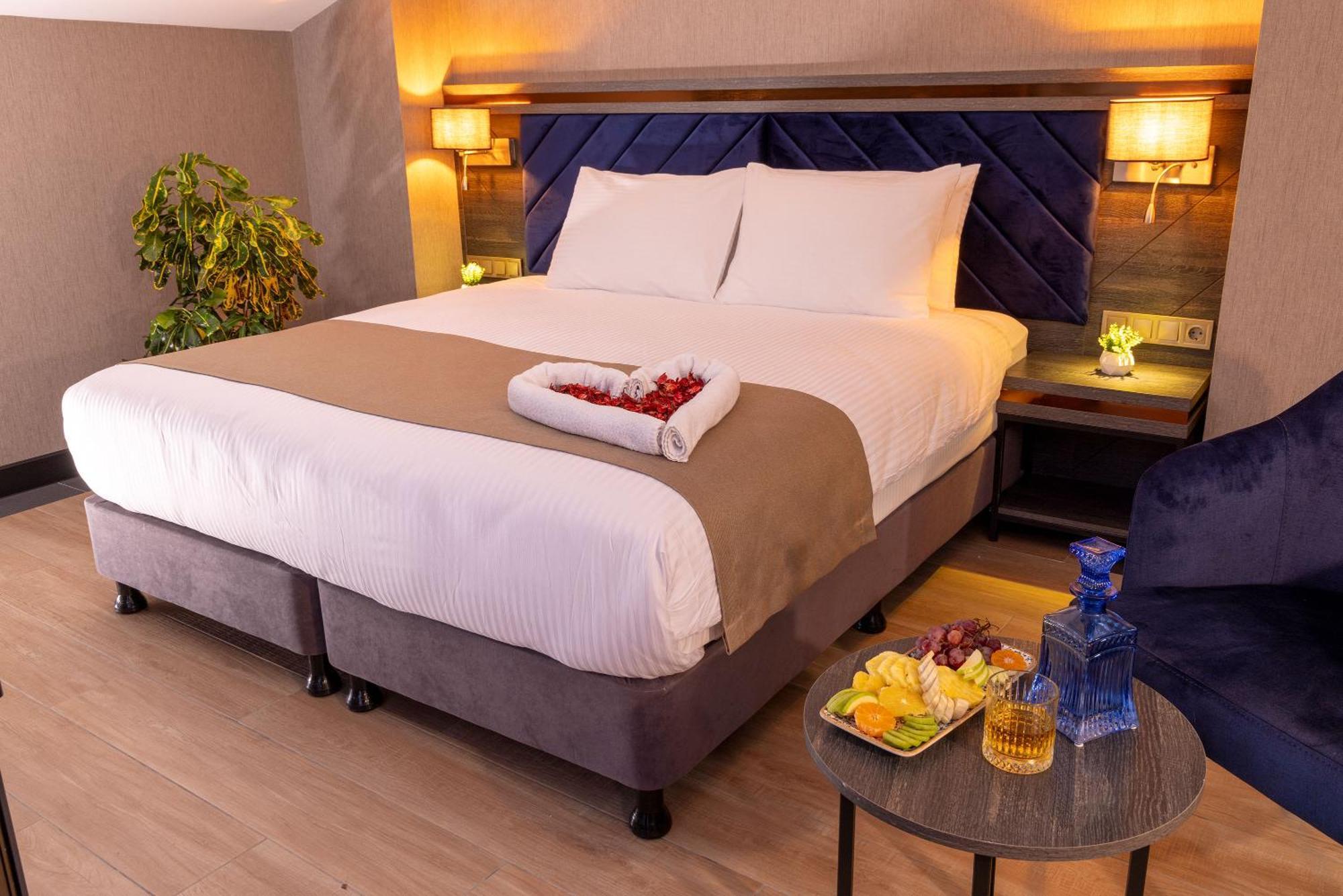 Westdoor Hotel أديرني المظهر الخارجي الصورة